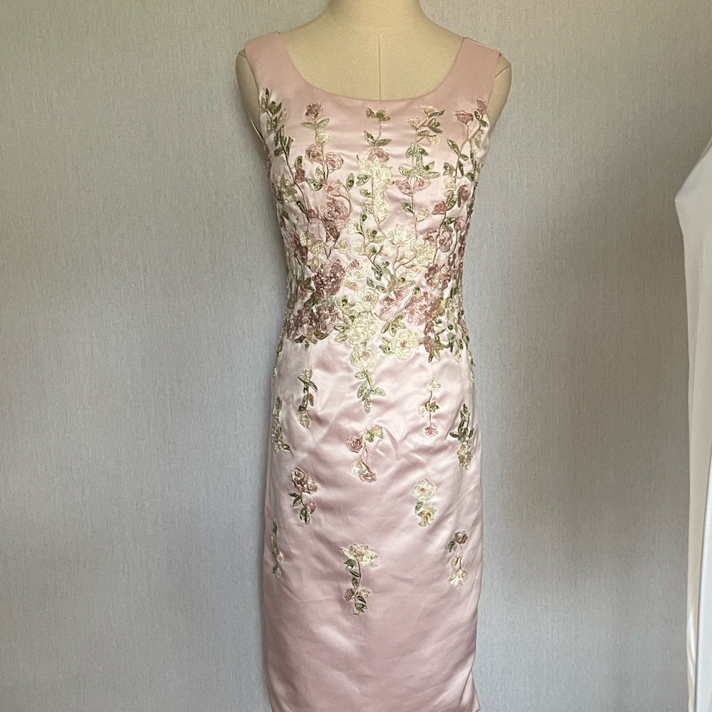 Stacees Blush Pink Floral Embroidered sheath Dress - Picture 2 of 9